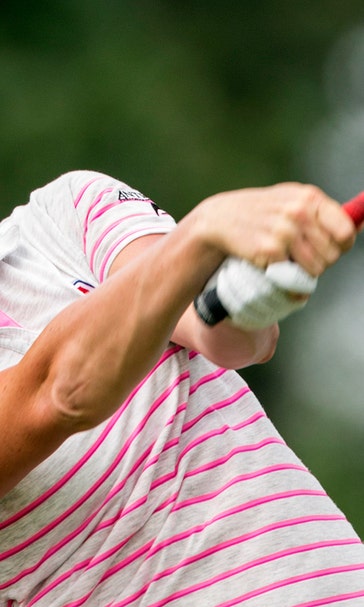 Stacy Lewis closes with a 65 to win NW Arkansas Championship by one